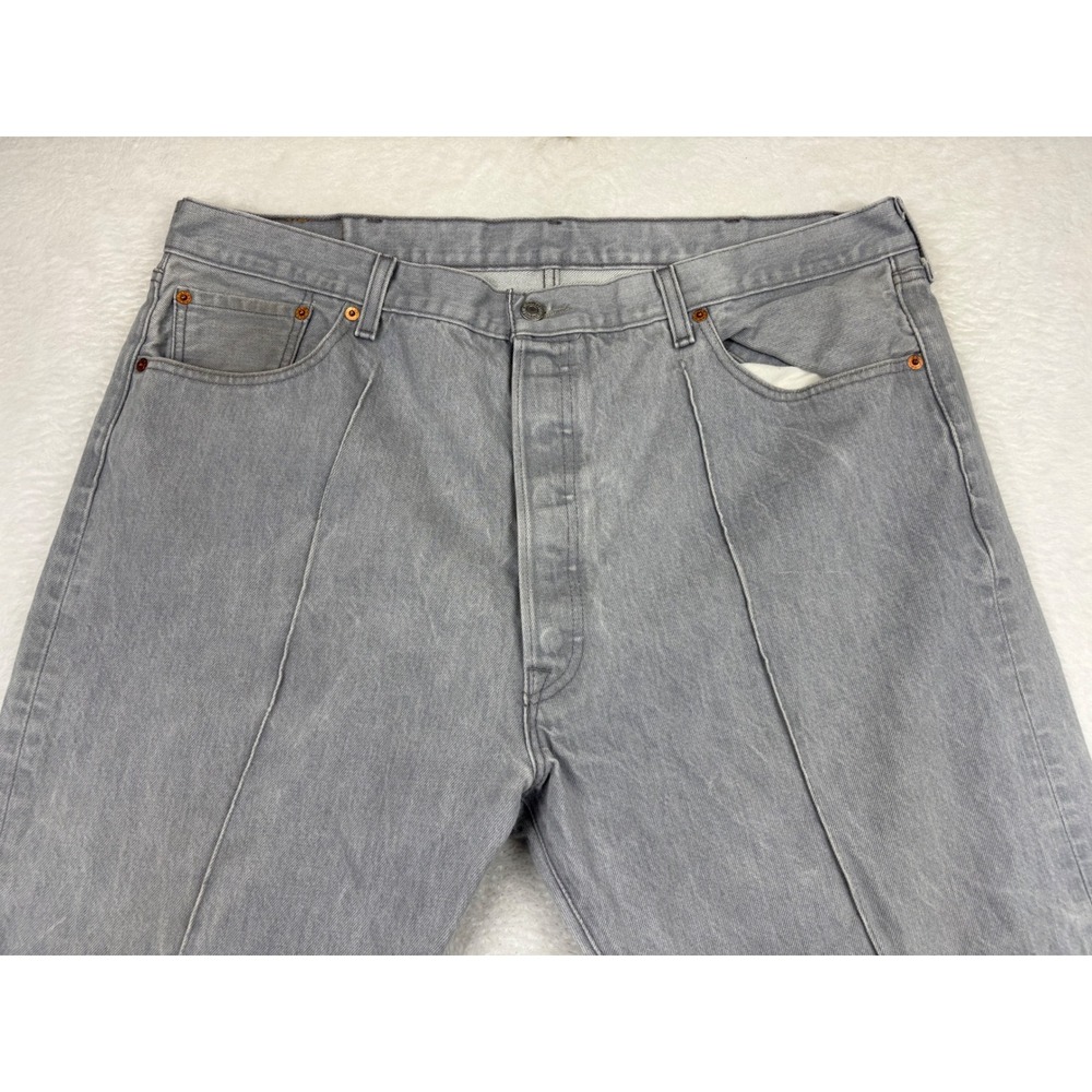 Levis 501 Mens‎ 44x30 Jeans Stitched Crease Grungy Grey Denim Nice Wash - Picture 2 of 9